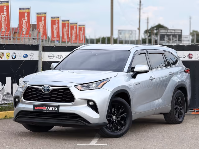 Toyota Highlander - фото 1