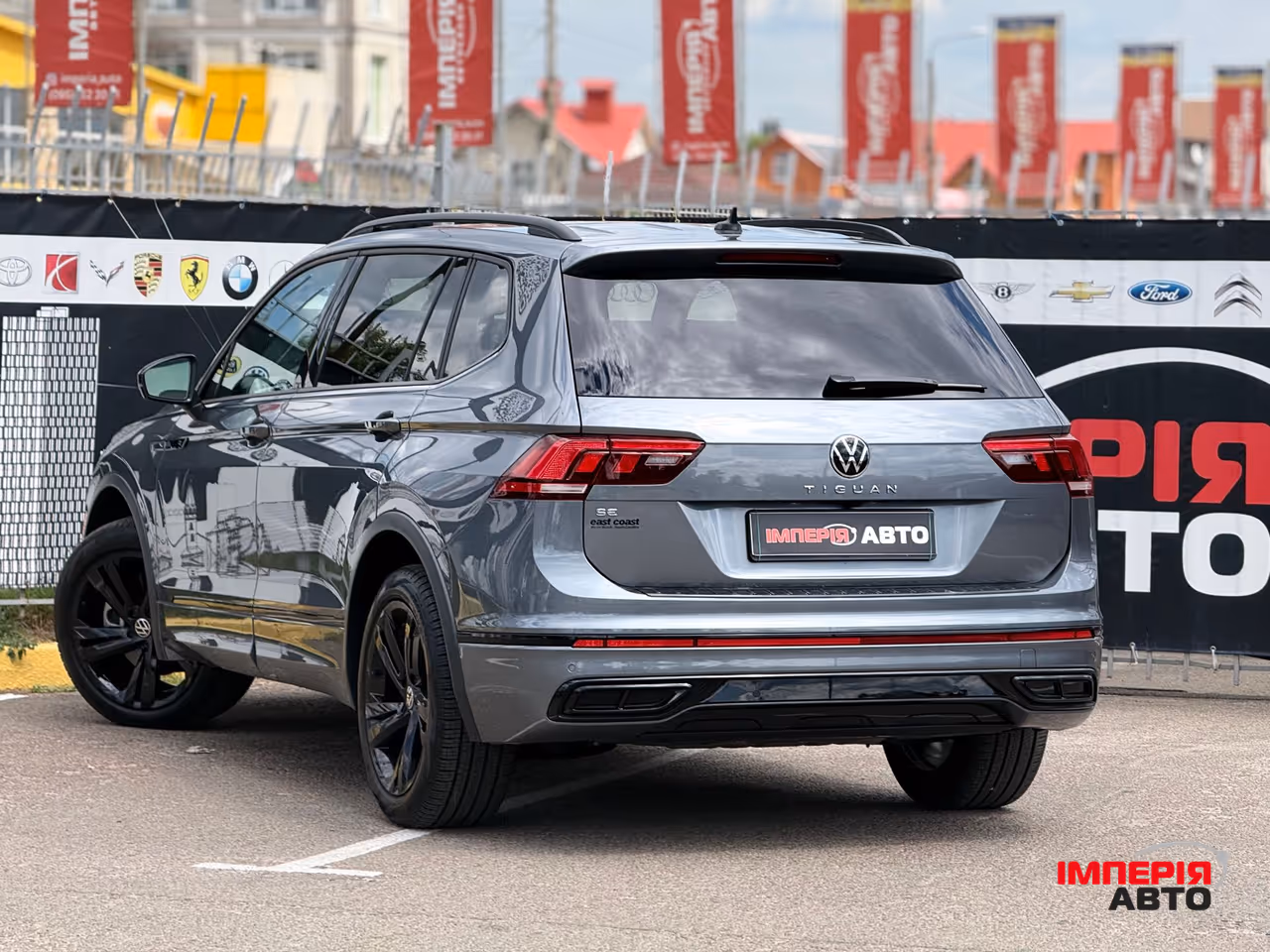 Volkswagen Tiguan - фото 10