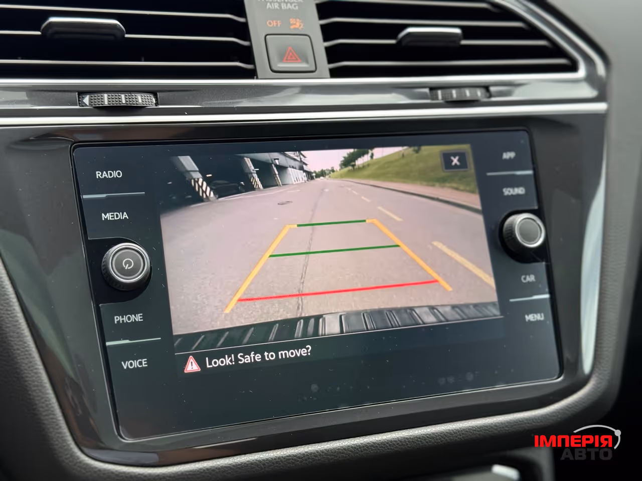 Volkswagen Tiguan - фото 26