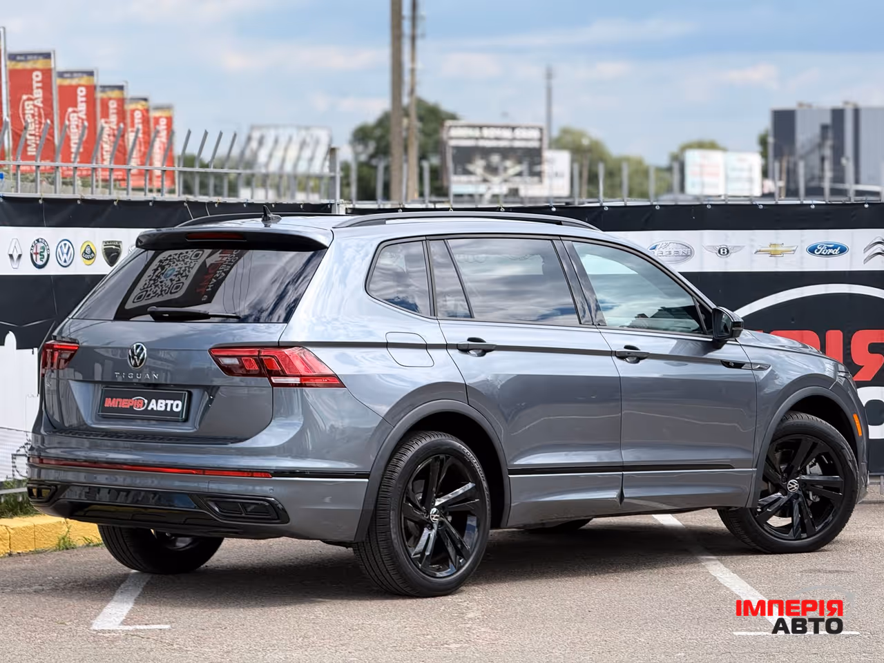 Volkswagen Tiguan - фото 45