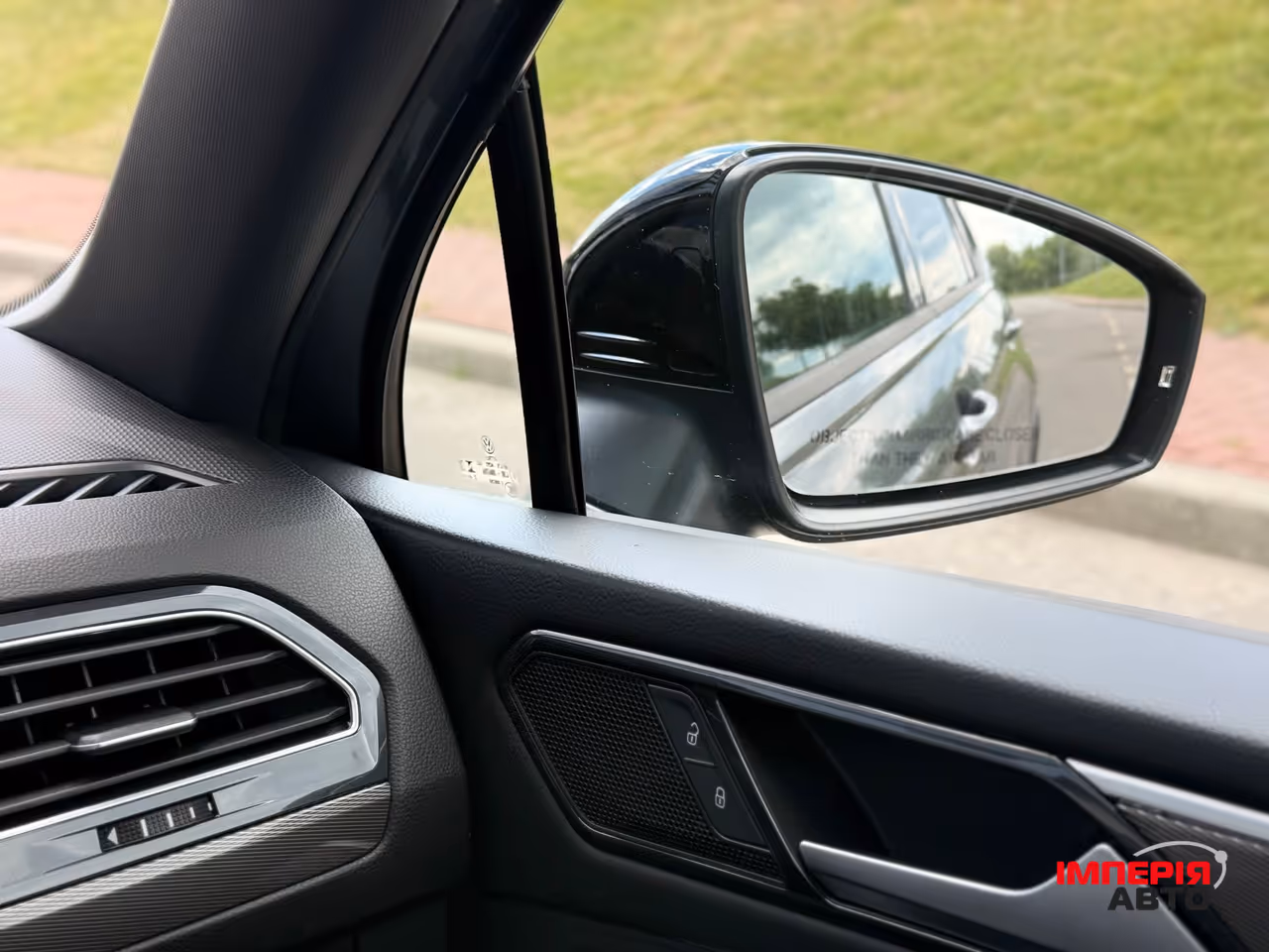 Volkswagen Tiguan - фото 27