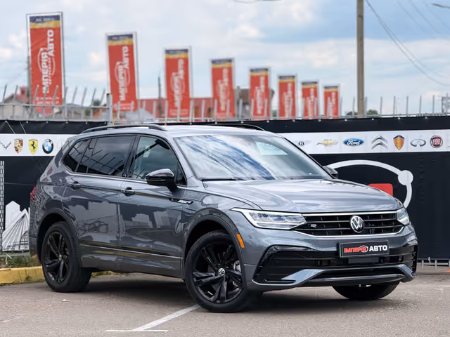 Volkswagen Tiguan - фото 1