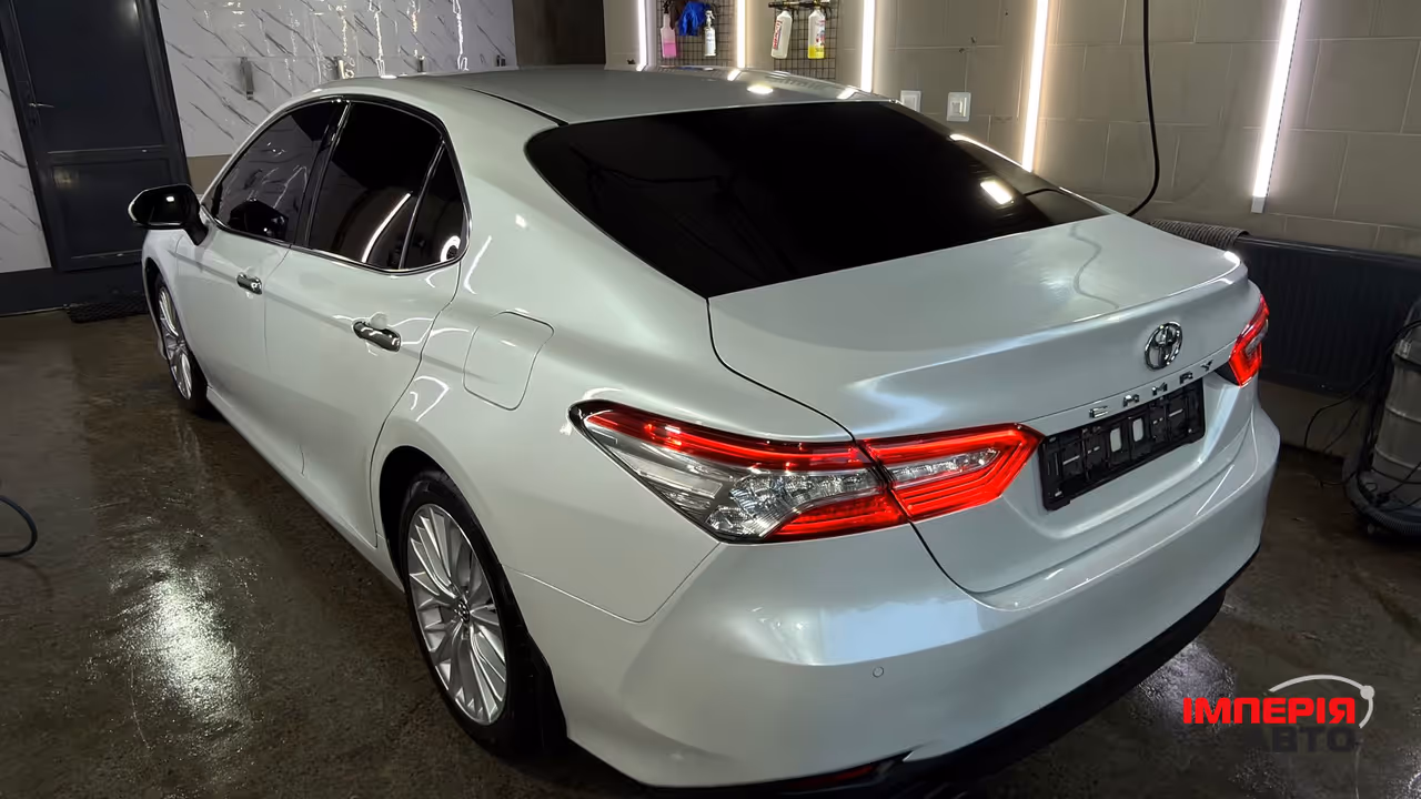 Toyota Camry - фото 8
