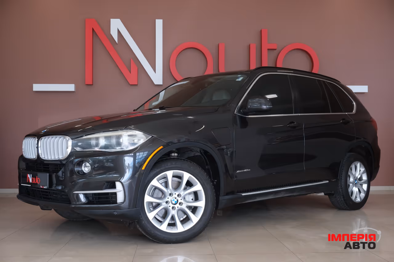 BMW X5 - фото 1