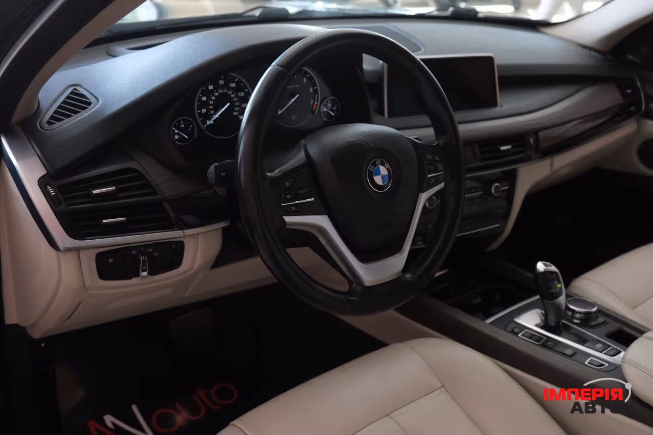 BMW X5 - фото 7