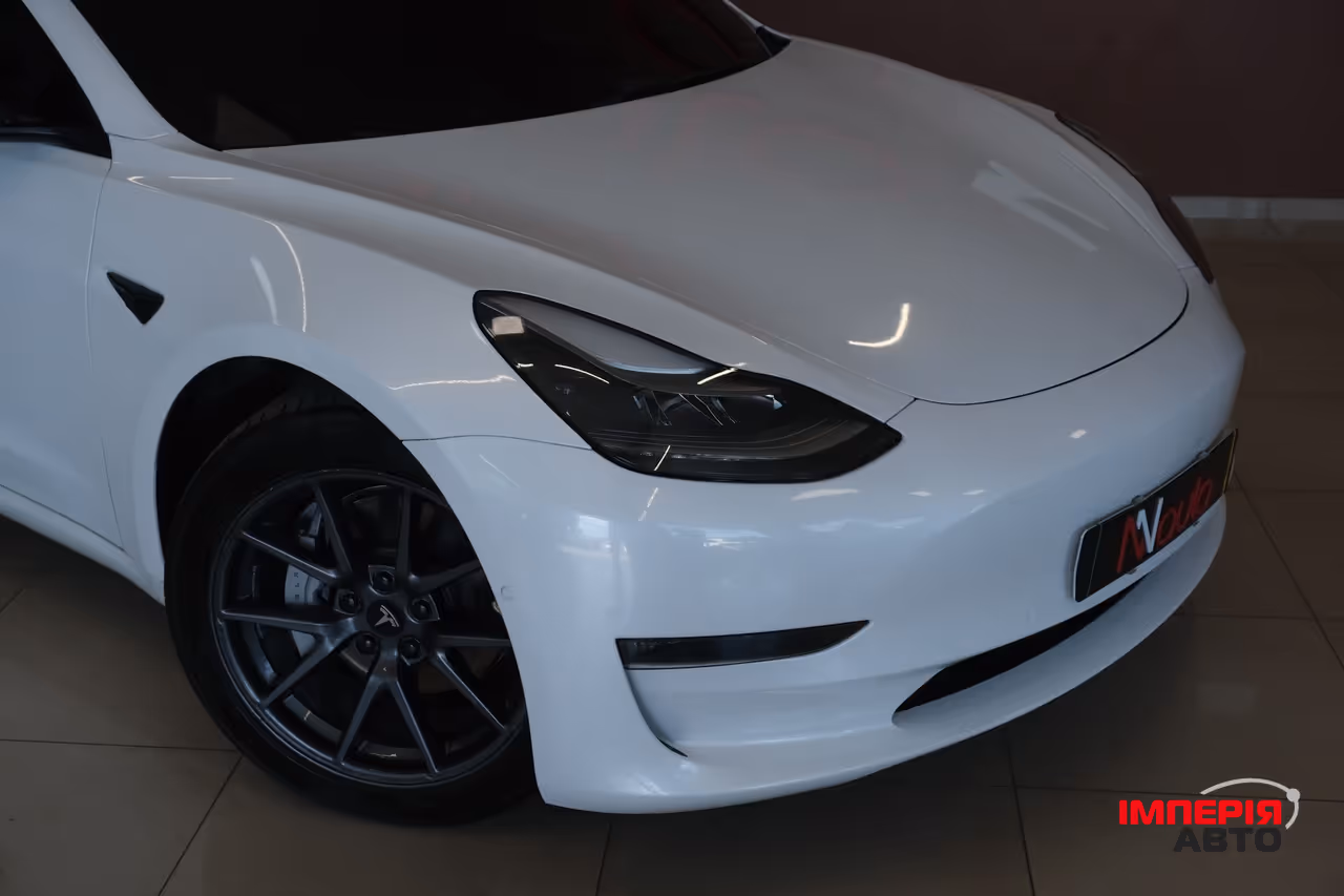 Tesla Model 3 - фото 3