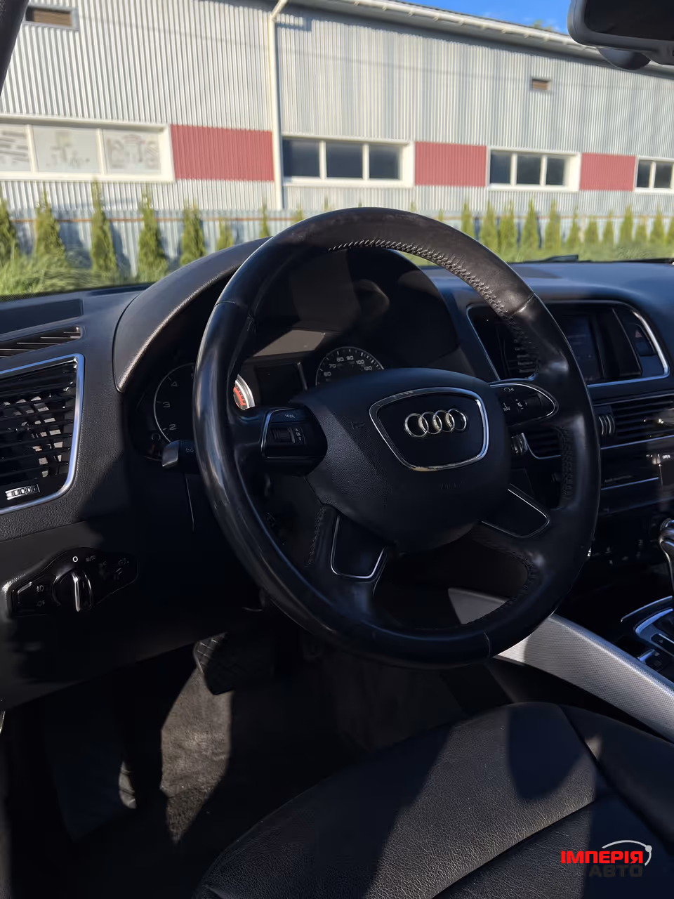 Audi Q5 - фото 8