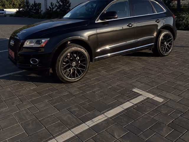 Audi Q5 - фото 1