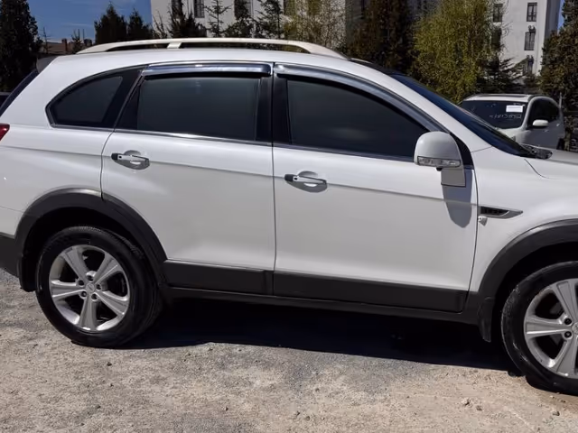 Chevrolet Captiva - фото 2