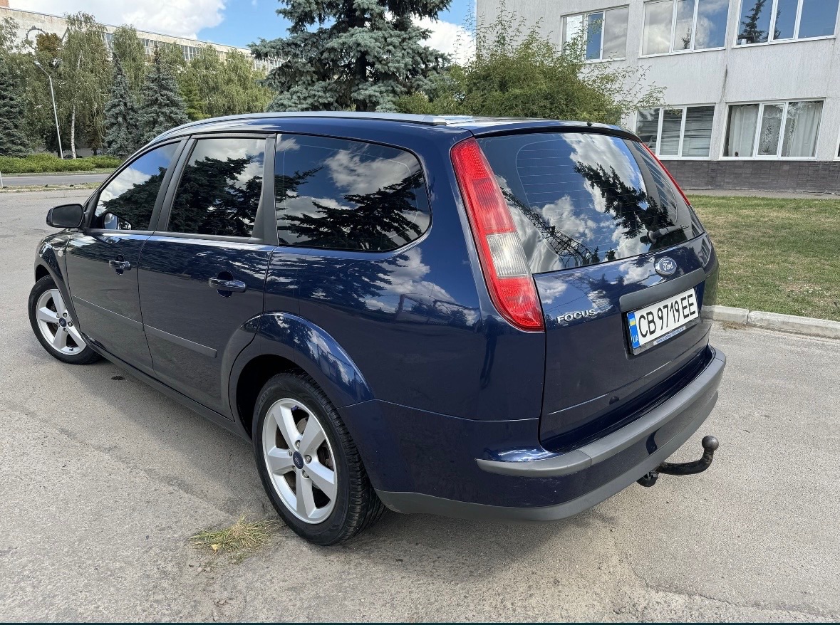 Ford Focus - фото 11
