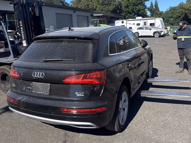 Audi Q5 - фото 4