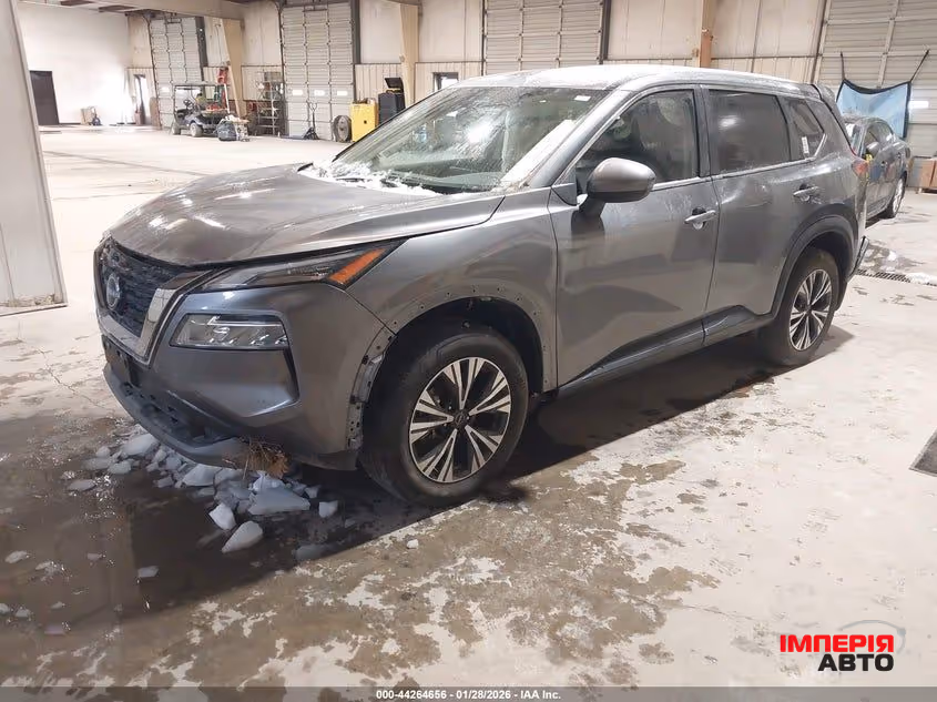 Nissan Rogue - фото 1