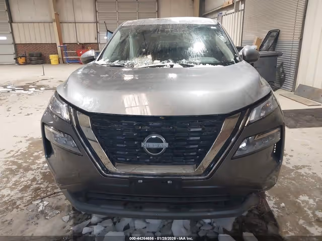 Nissan Rogue - фото 2