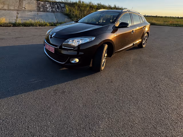 Renault Megane - фото 2