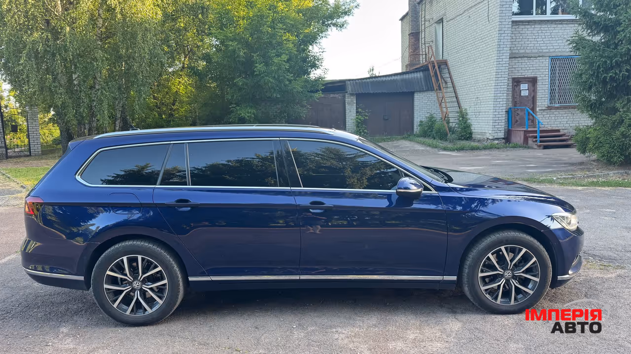 Volkswagen Passat - фото 5