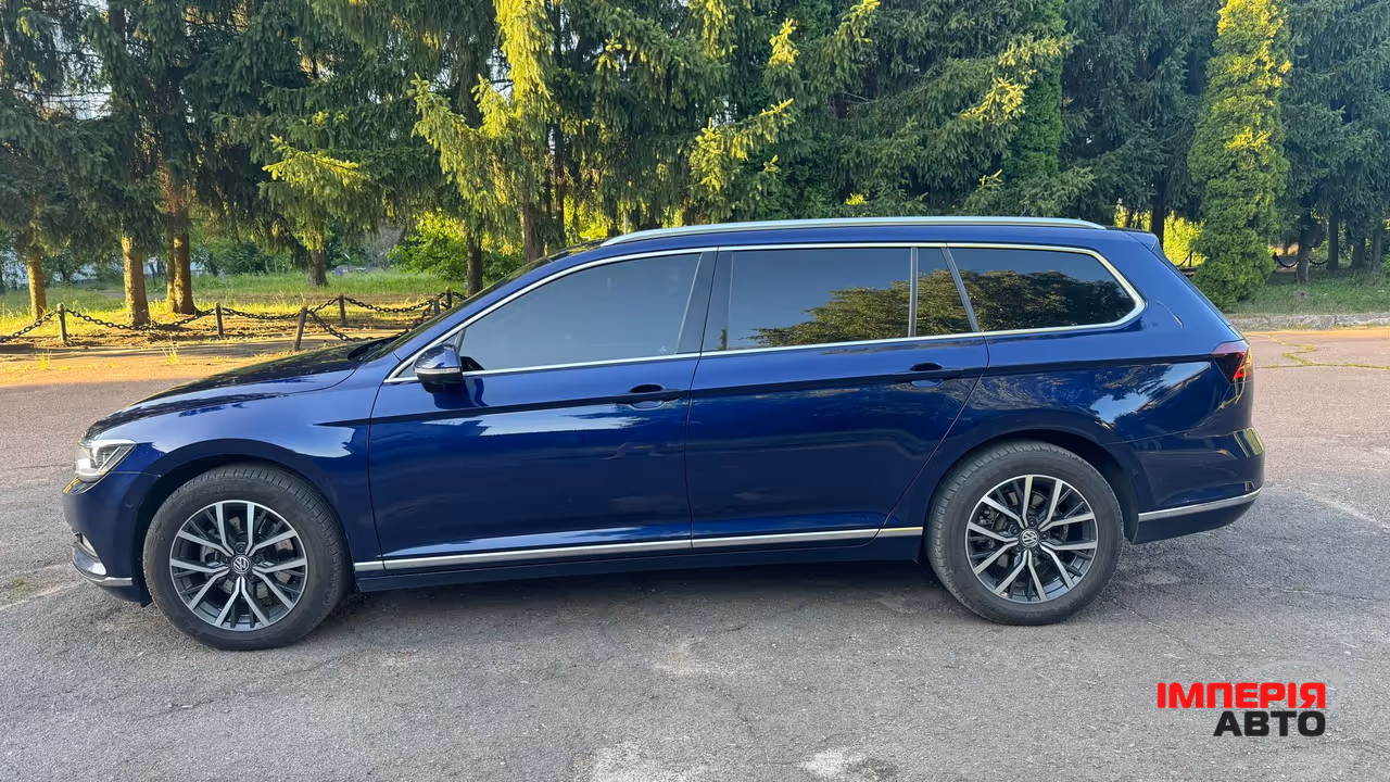 Volkswagen Passat - фото 3