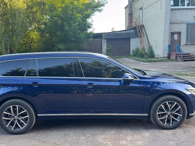 Volkswagen Passat - фото 5