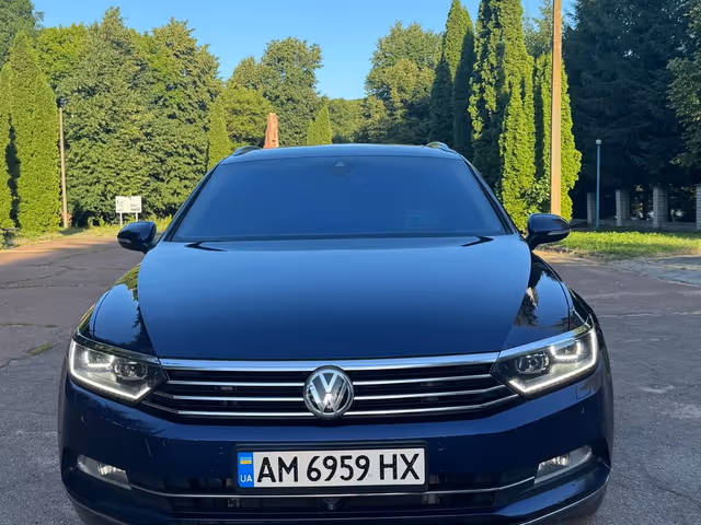 Volkswagen Passat - фото 2