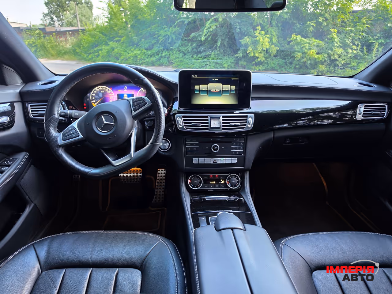 Mercedes-Benz CLS - фото 14