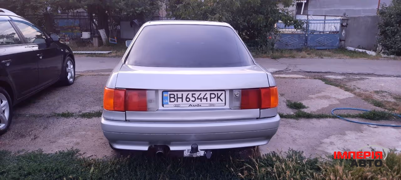 Audi 80 - фото 4