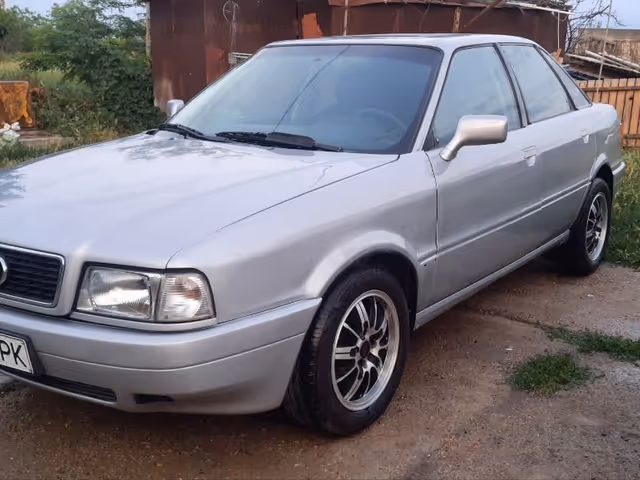 Audi 80 - фото 3