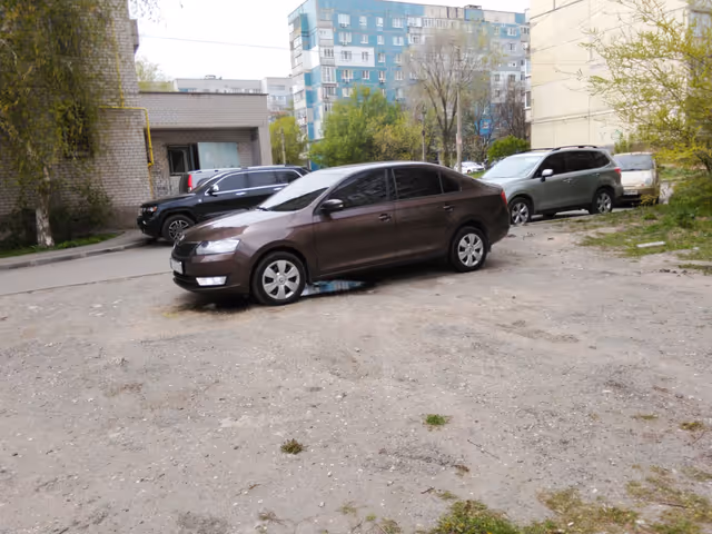 Skoda Rapid - фото 3
