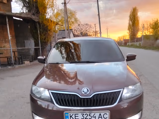 Skoda Rapid - фото 5