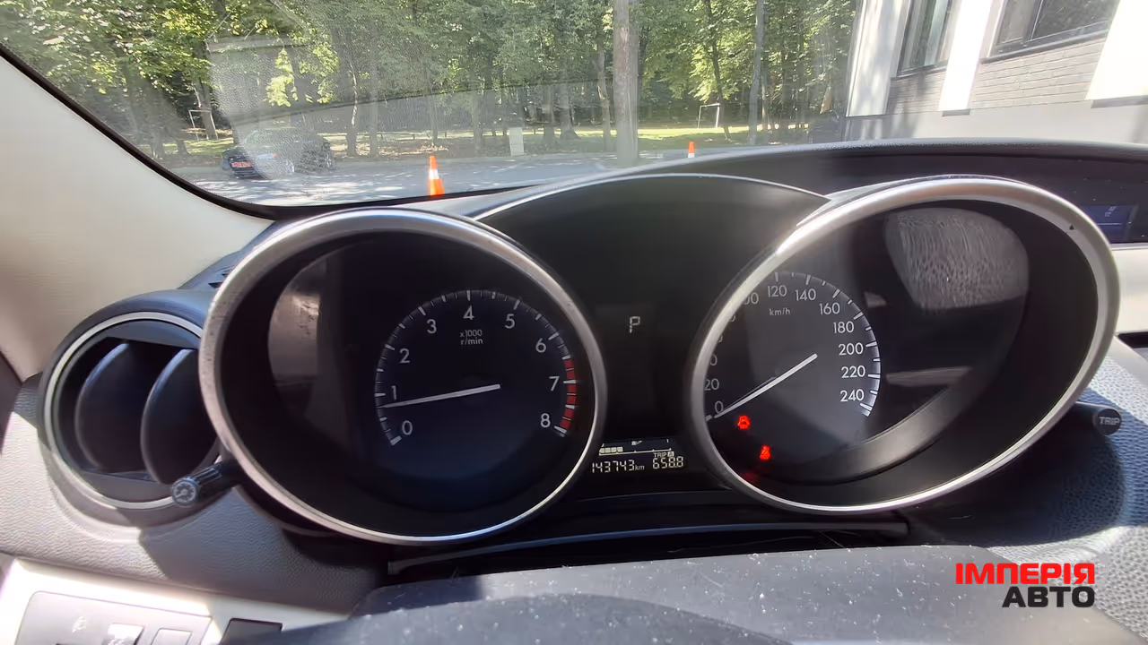 Mazda 3 - фото 5