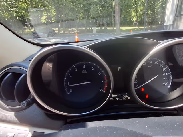 Mazda 3 - фото 5