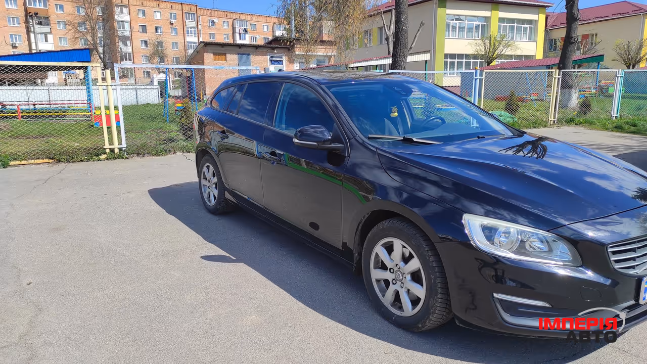 Volvo V60 - фото 13