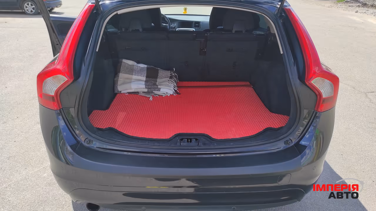 Volvo V60 - фото 9
