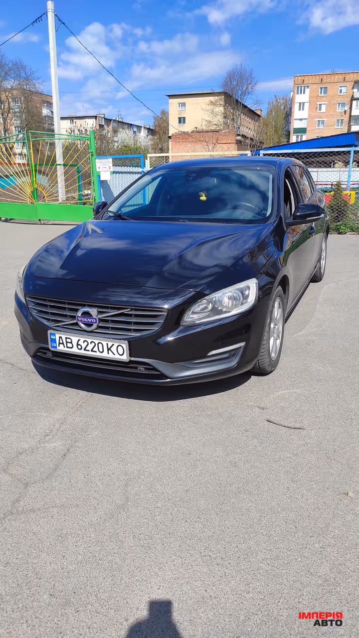 Volvo V60 - фото 2