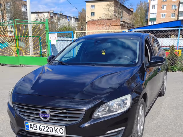 Volvo V60 - фото 2