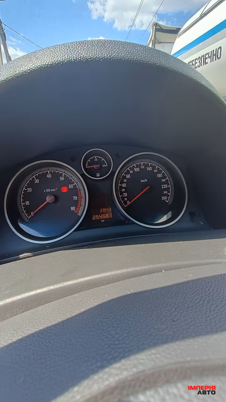 Opel Astra - фото 9