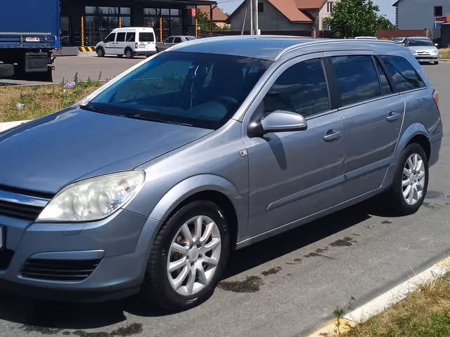 Opel Astra - фото 4