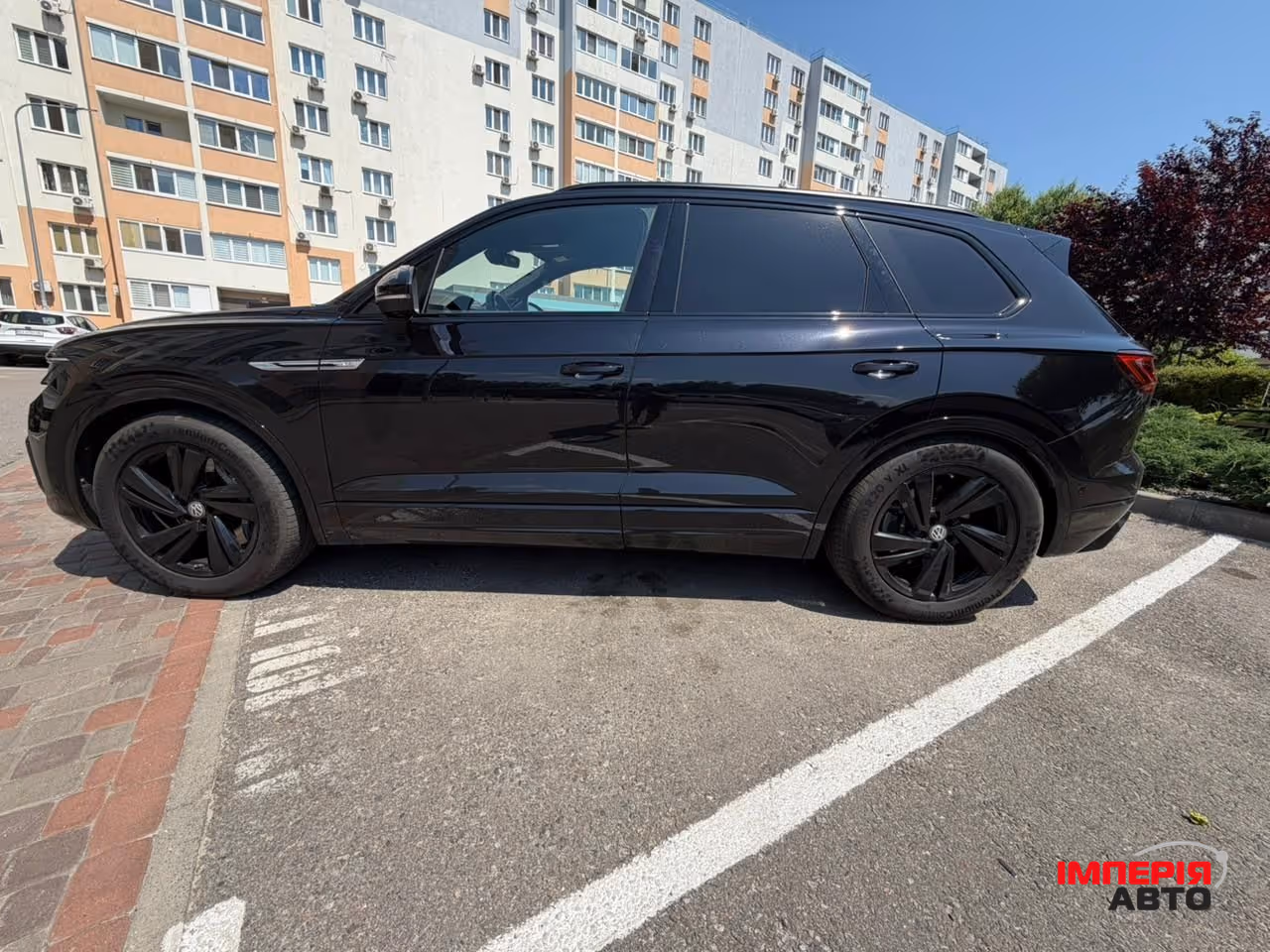 Volkswagen Touareg - фото 5