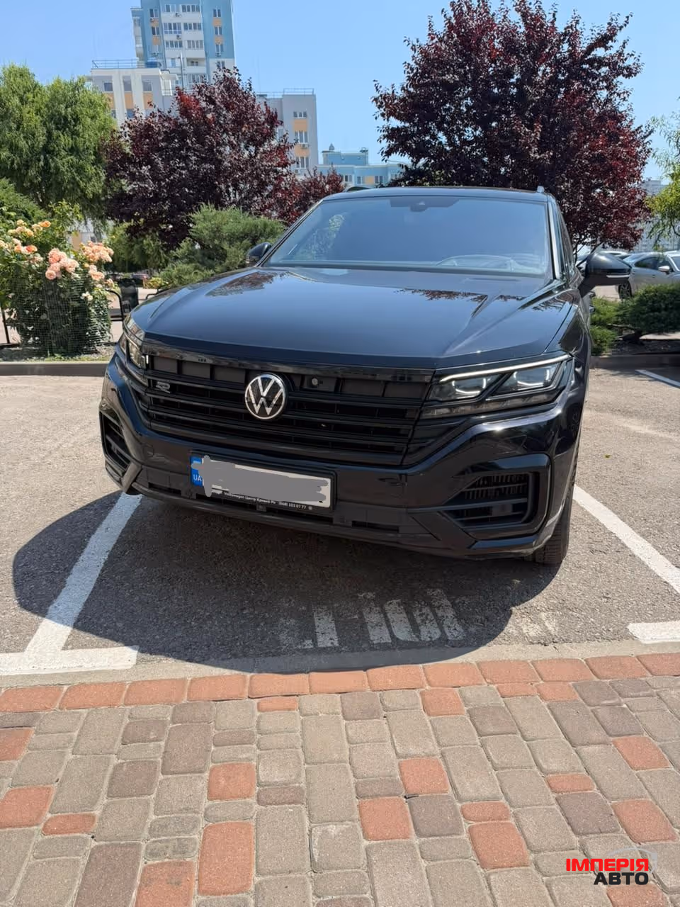 Volkswagen Touareg - фото 1