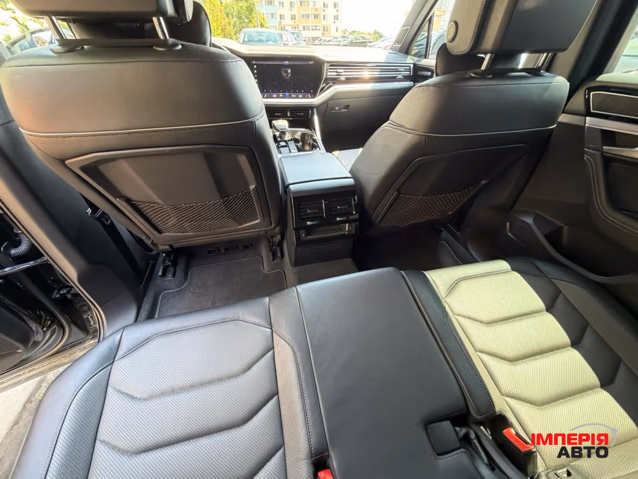 Volkswagen Touareg - фото 13