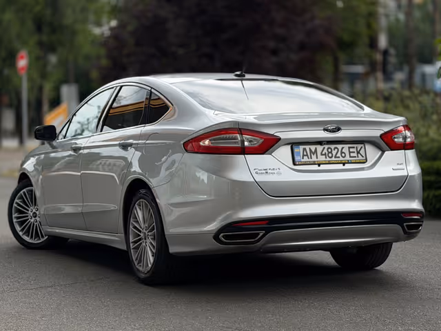 Ford Fusion USA - фото 3