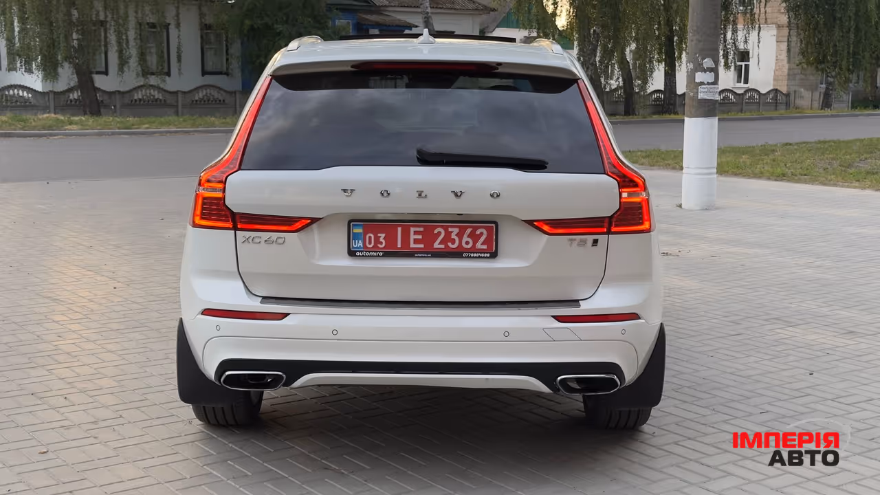 Volvo XC60 - фото 3