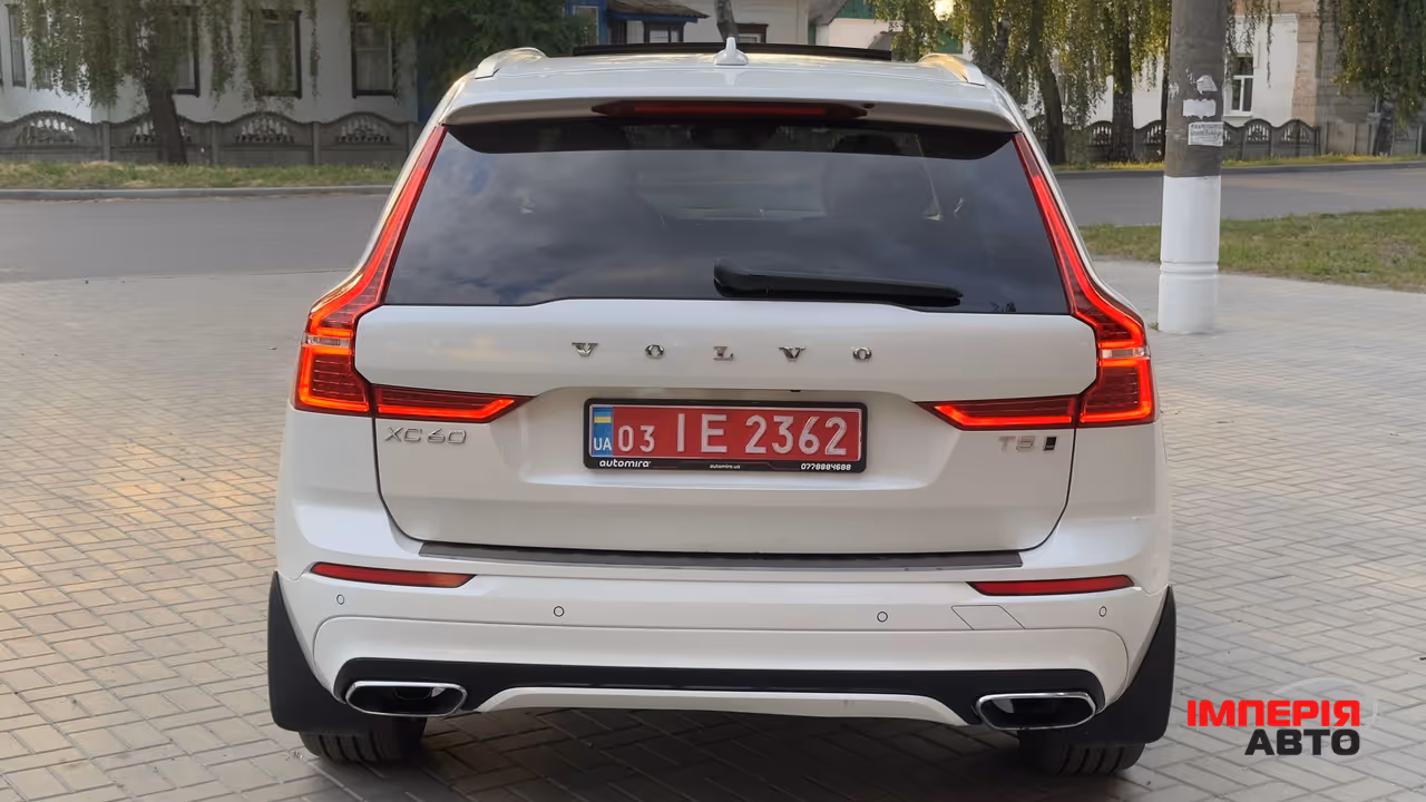 Volvo XC60 - фото 13