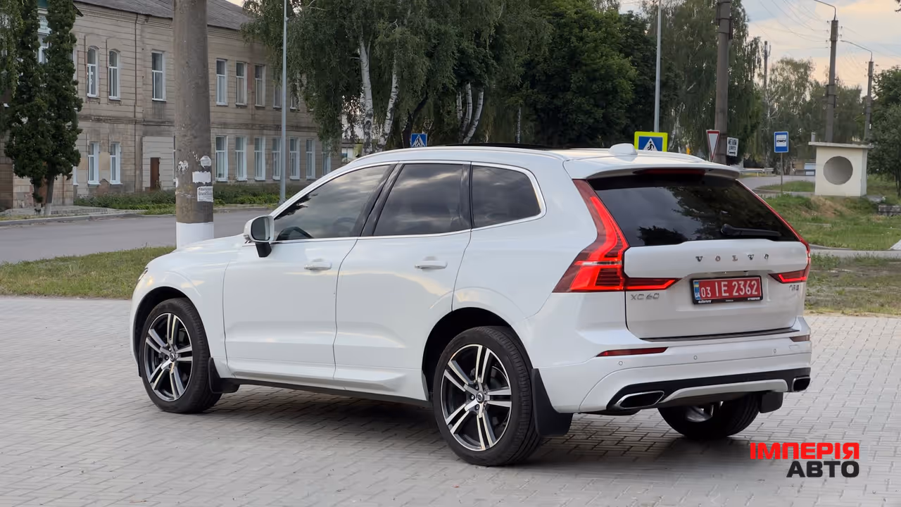 Volvo XC60 - фото 4