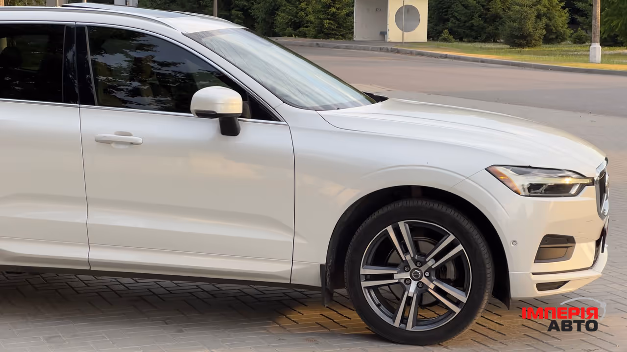 Volvo XC60 - фото 17