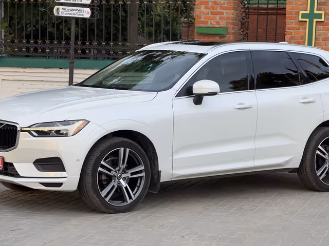 Volvo XC60 - фото 2
