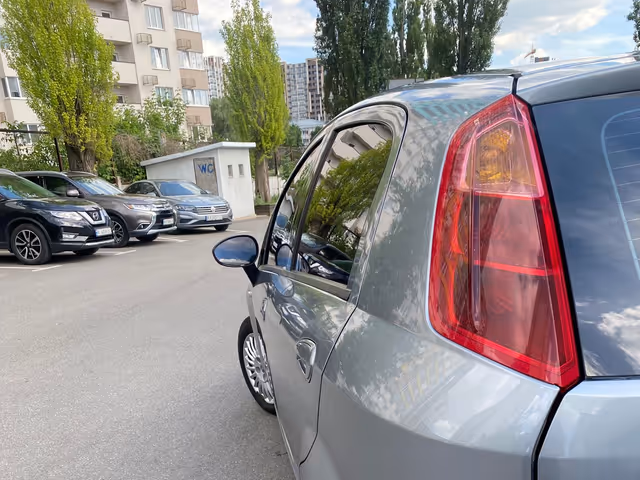 Fiat Punto - фото 5
