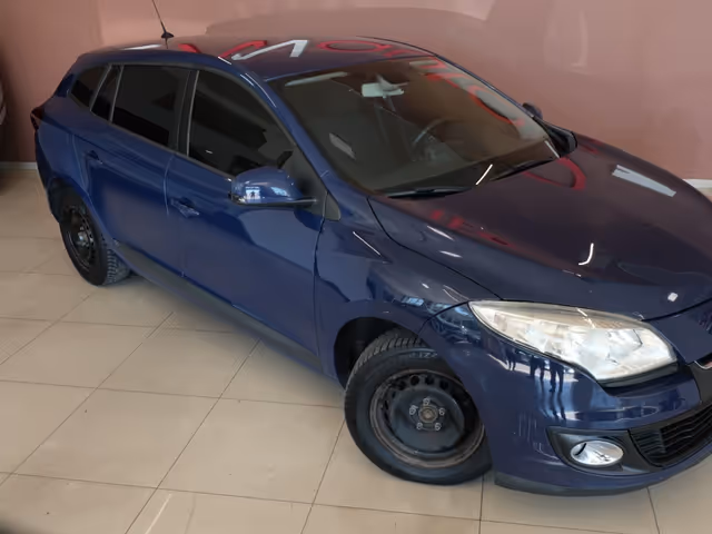 Renault Megane - фото 4