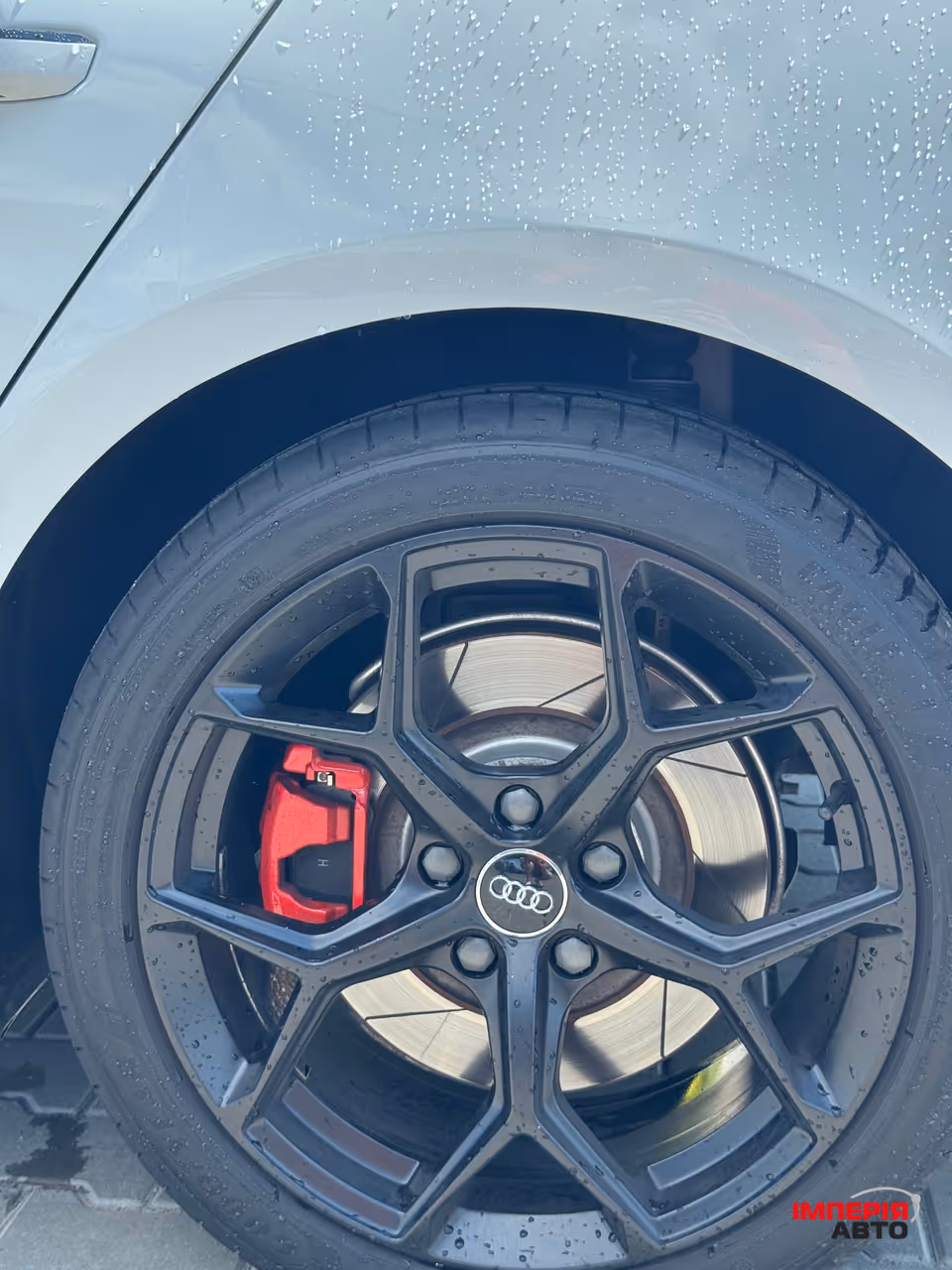Audi A4 - фото 7
