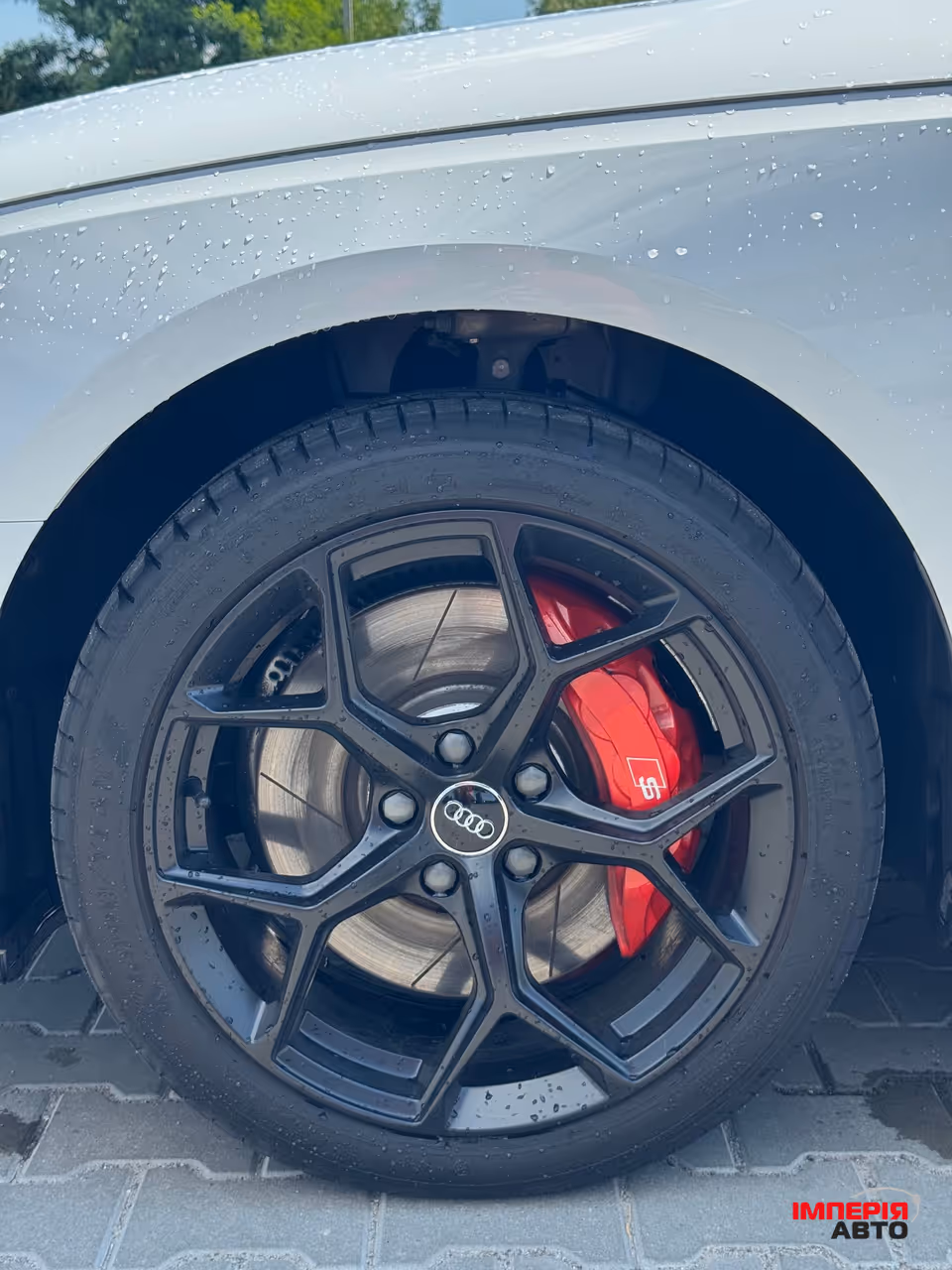 Audi A4 - фото 6