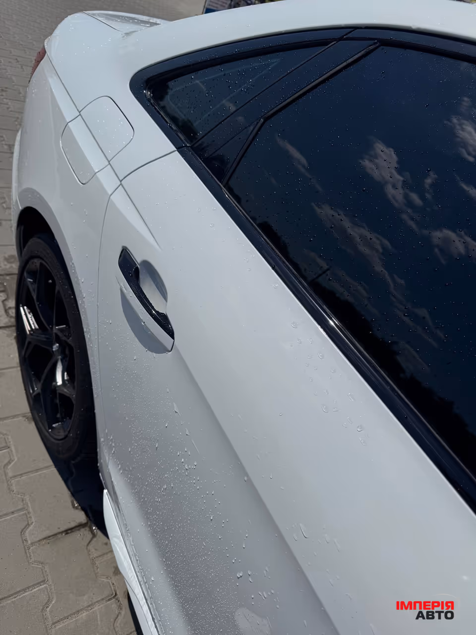 Audi A4 - фото 4
