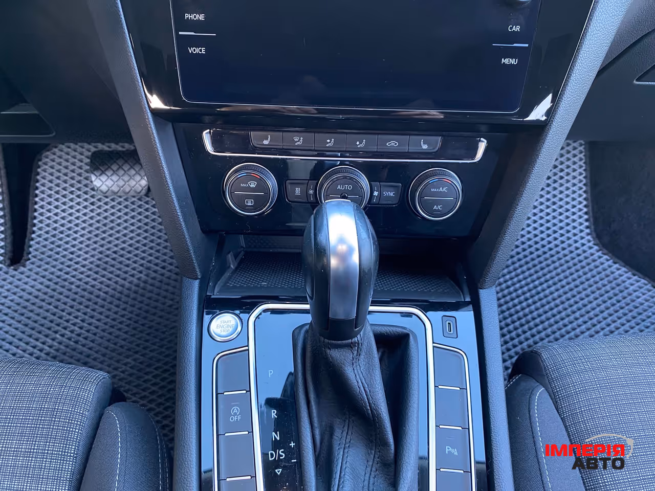Volkswagen Passat - фото 18